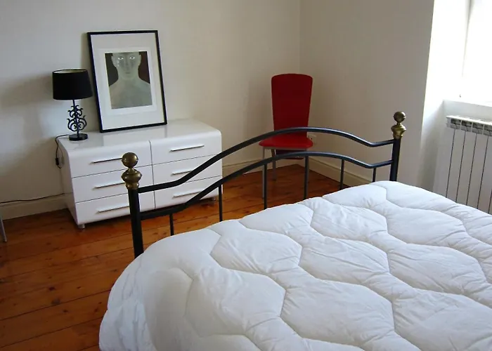 Holiday home Maison De Charme A La Rochelle Croix-Chapeau